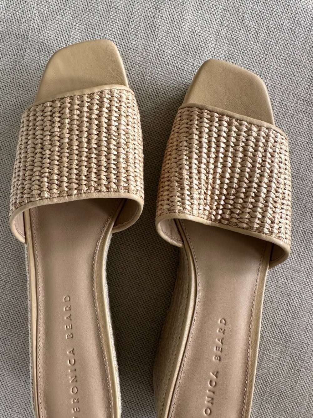 NWT Veronica Beard Raffia Platform Wedge Sandals | Natural | Size 8